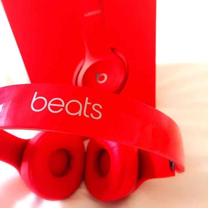 スマホアクセサリー Beats (Bluetooth)