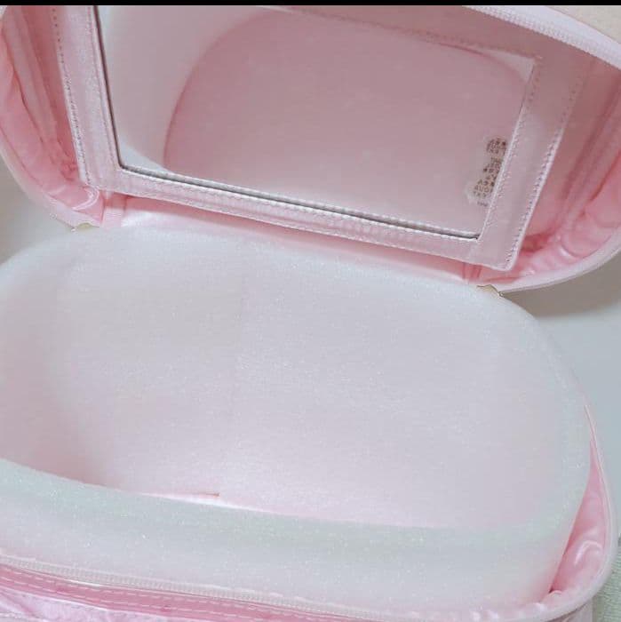 サンリオ　キキララ　ミルキーウェイソーダ　コスメボックス　バニティ　レア