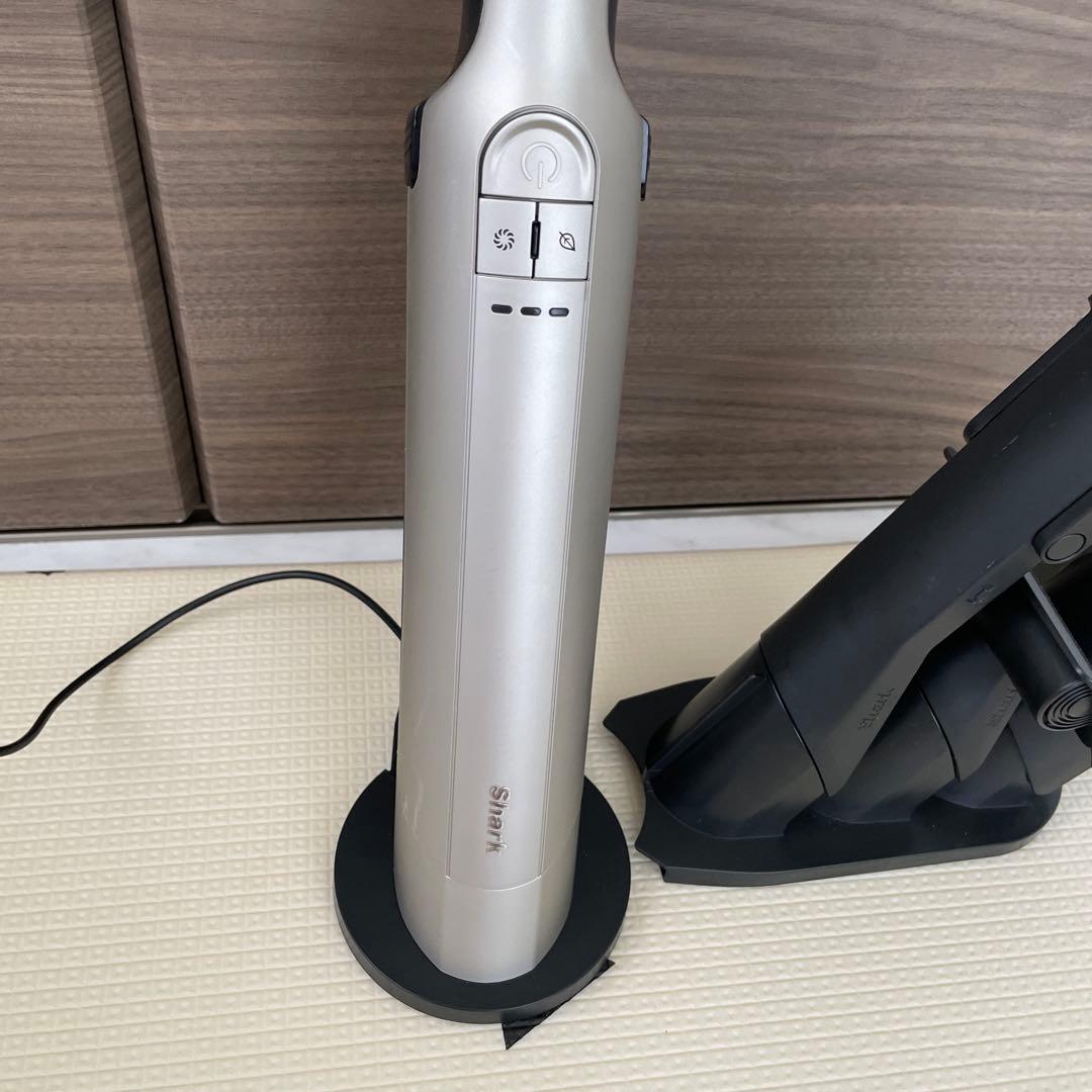 シャークニンジャ　EVOPOWER EX ハンディクリーナー WV406J