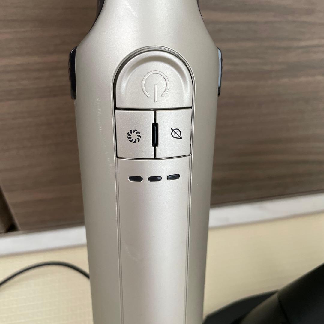 シャークニンジャ　EVOPOWER EX ハンディクリーナー WV406J