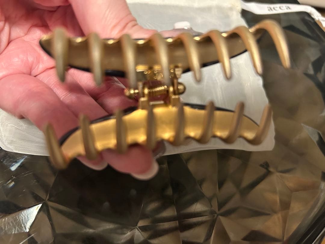 acca ヘアクリップ　ティアラクイーンM 黒