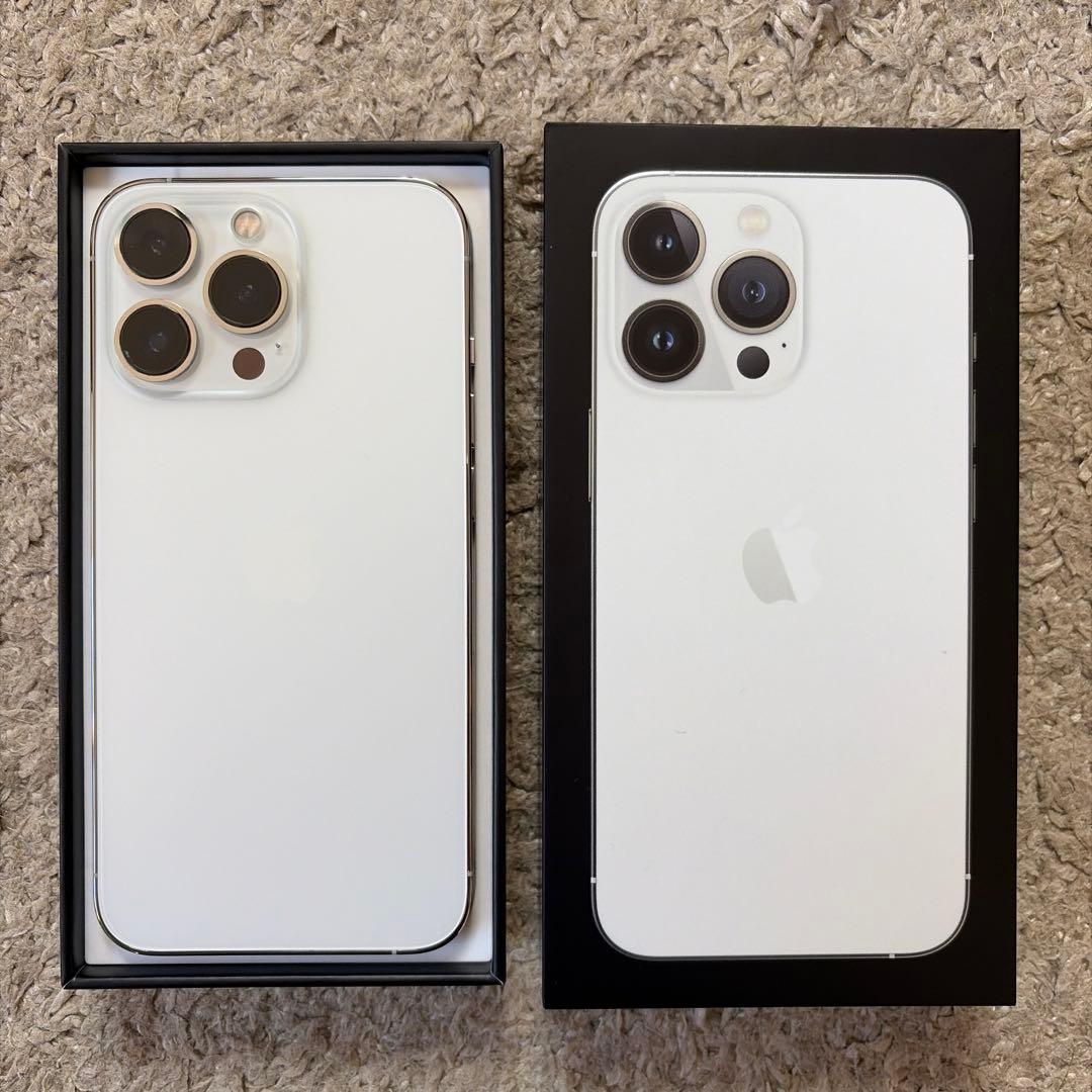 iPhone 13 Pro 256GB シルバー SIMフリー 美品！