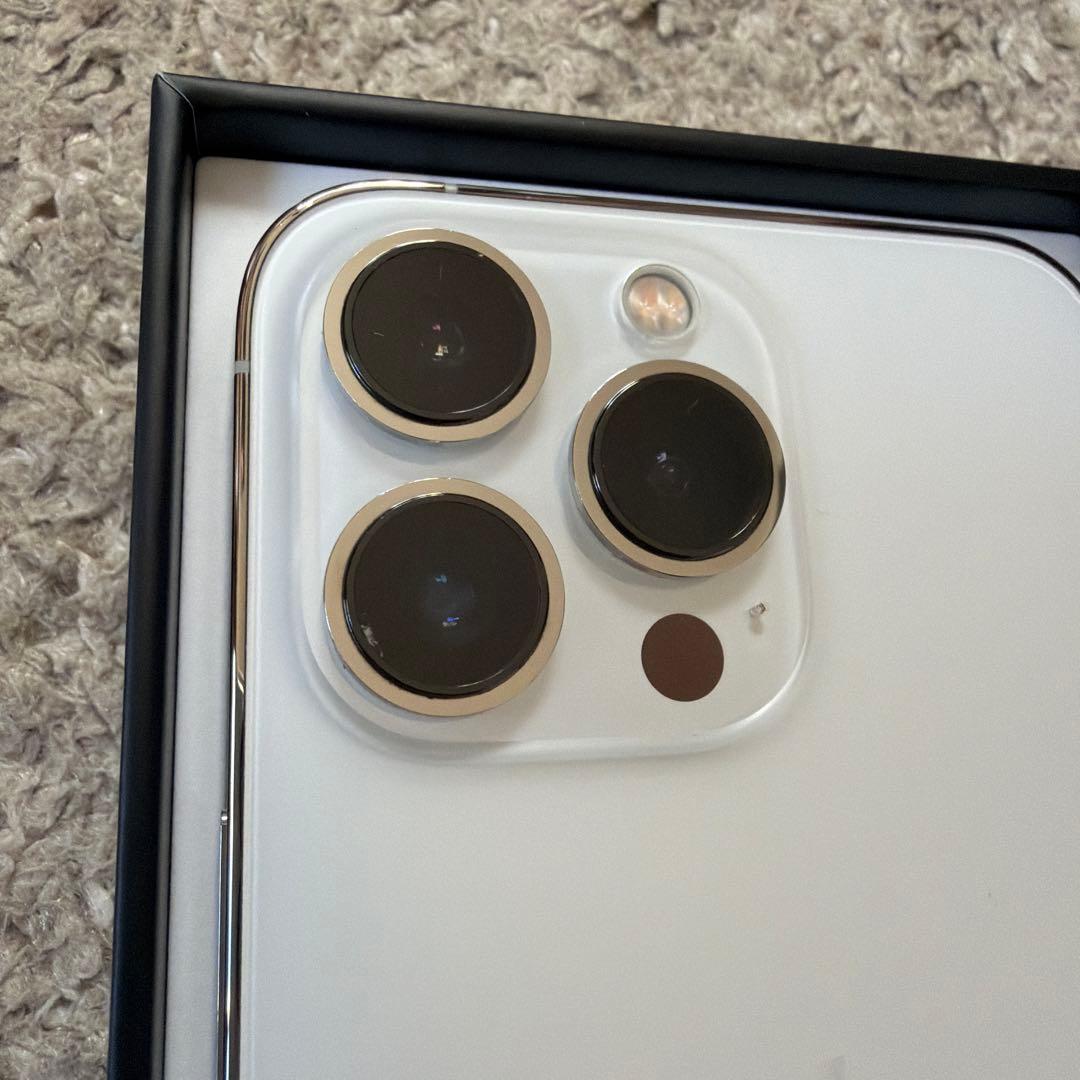 iPhone 13 Pro 256GB シルバー SIMフリー 美品！