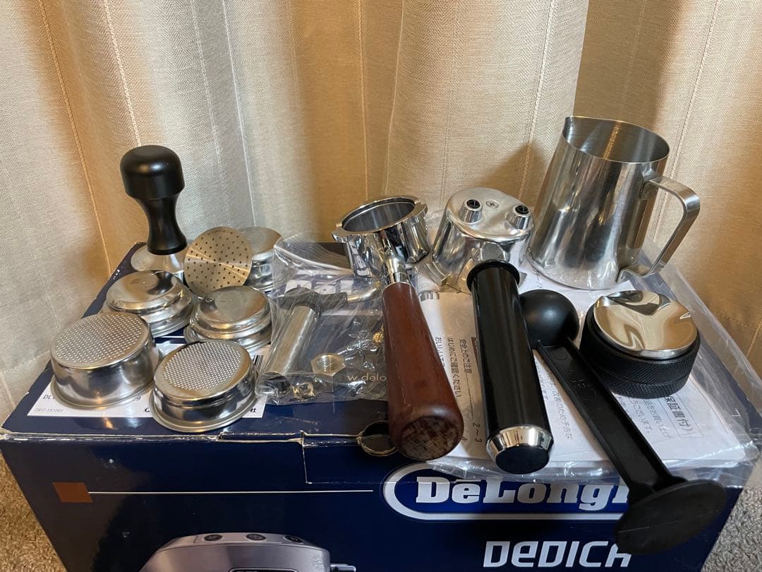 デロンギ デディカ エスプレッソマシン EC680M スチームノズル改造済