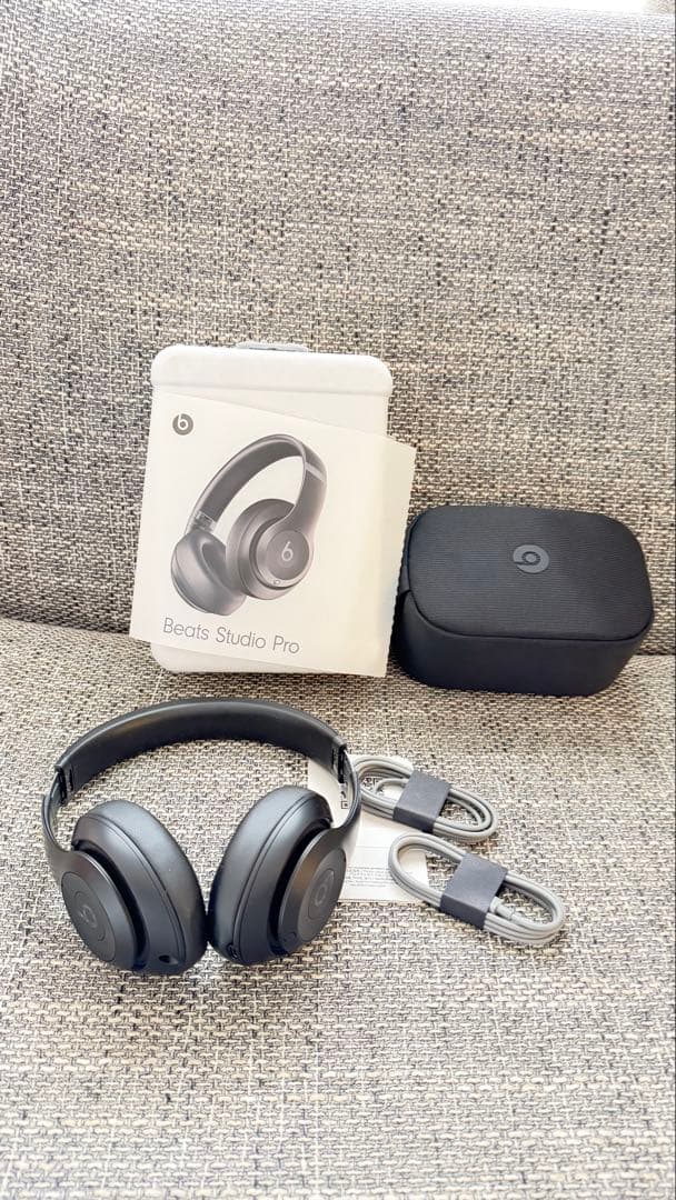 BeatsStudio Proワイヤレスヘッドホン ブラック MQTP3PA/A
