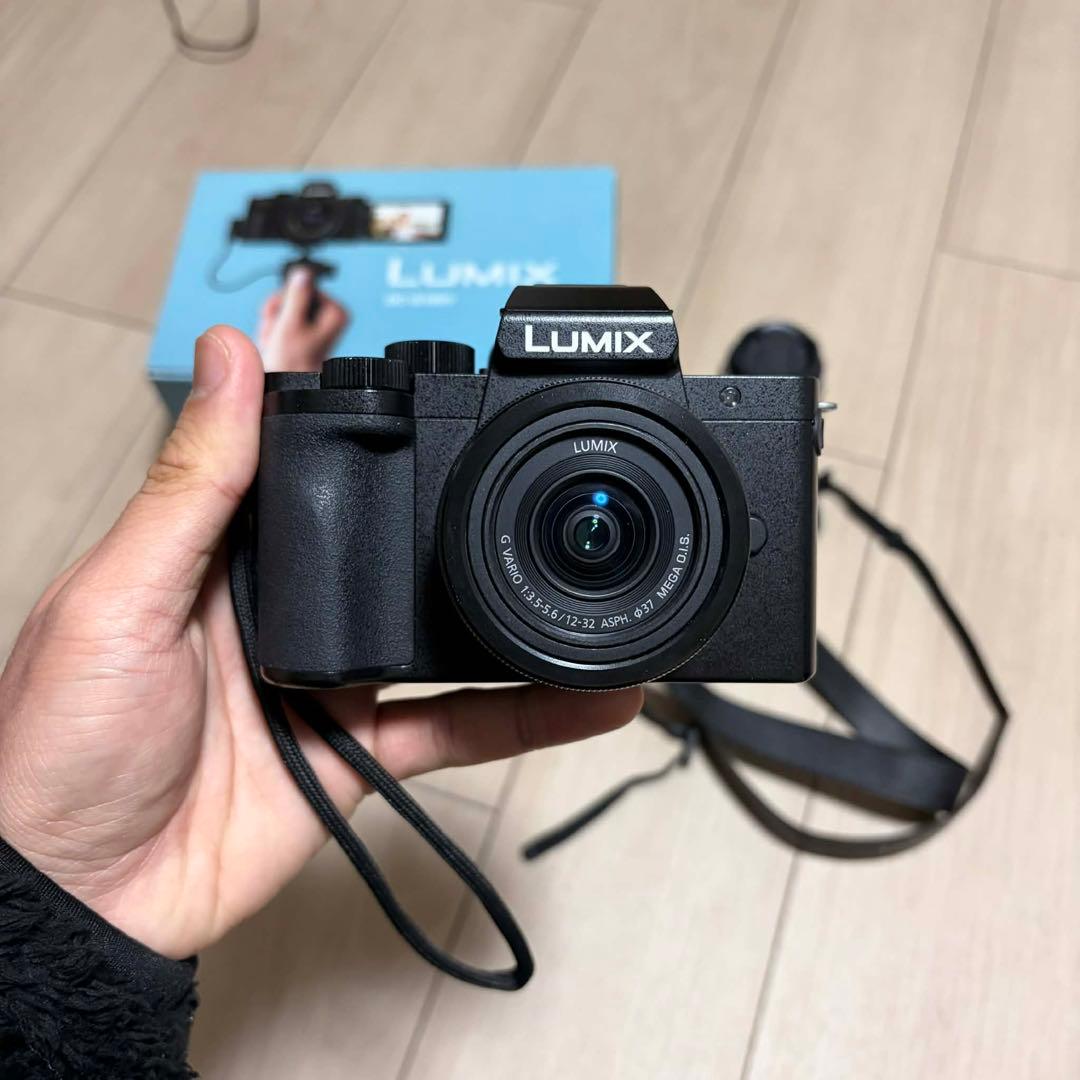 LUMIX G100 ミラーレス一眼 本体と付属品