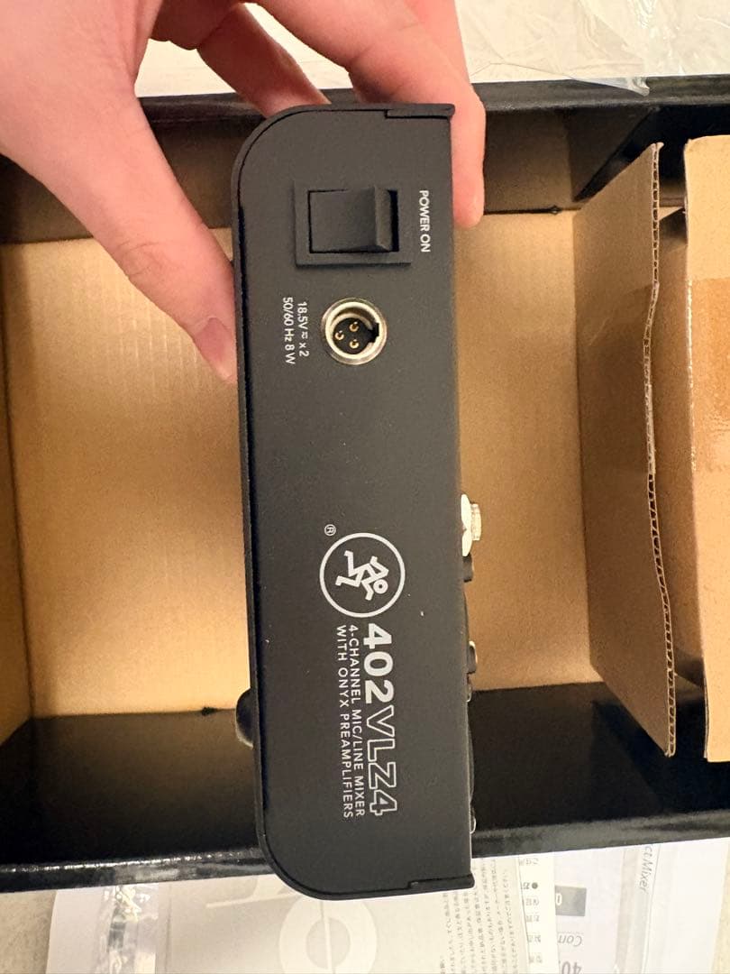 Mackie 402VLZ4 アナログミキサー