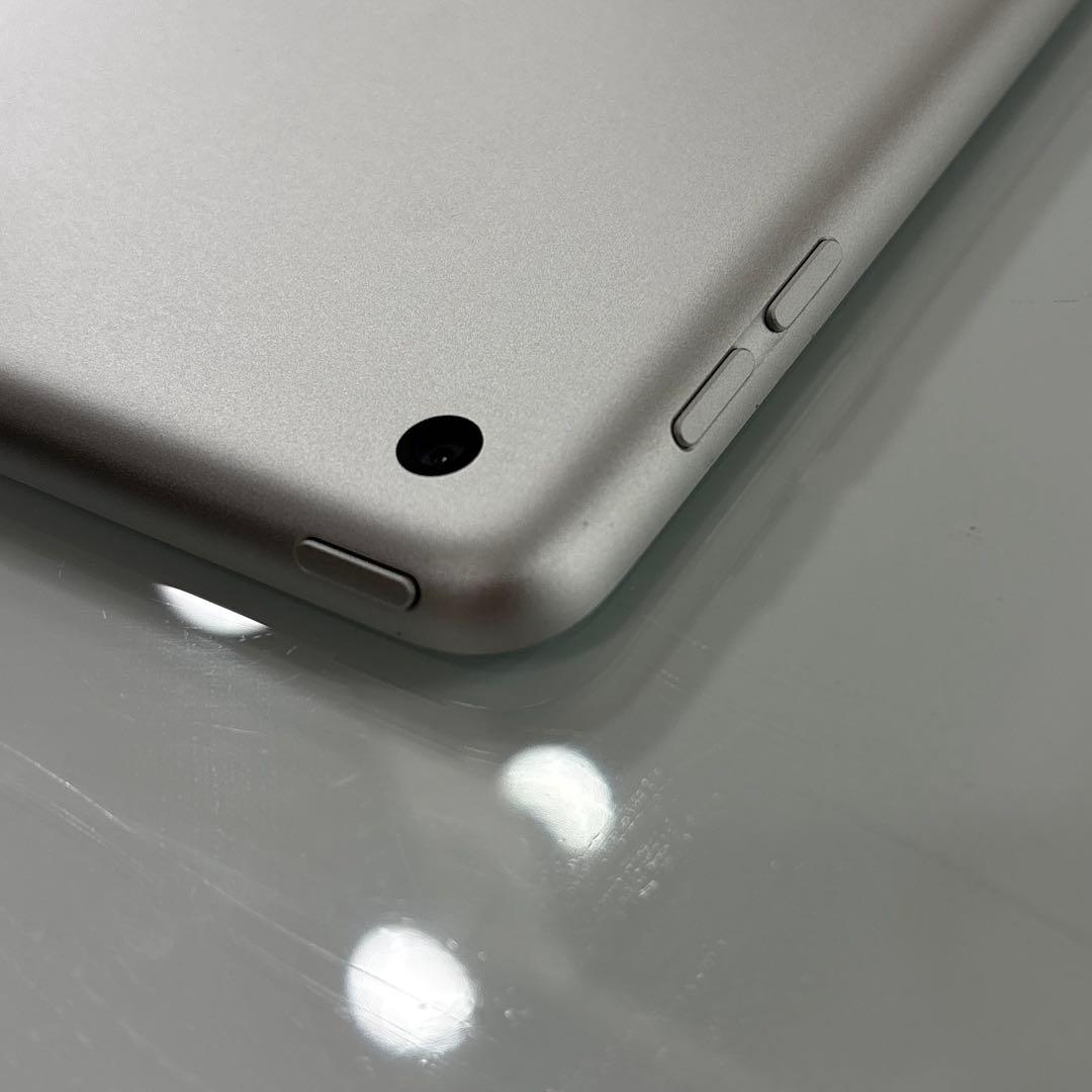 【美品★付属品完備】iPad 第7世代 32GB Wi-Fi