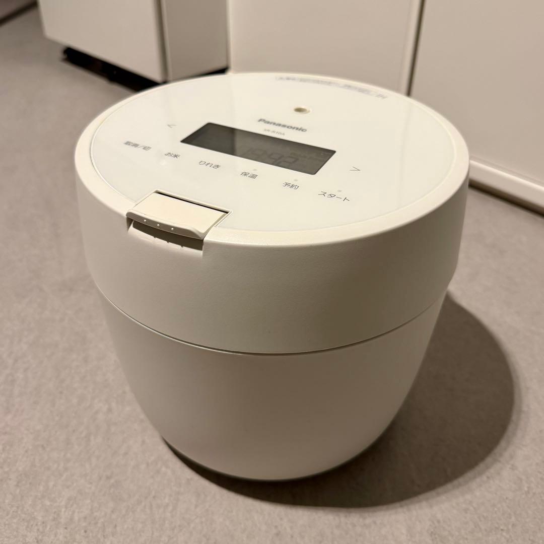 【極美品】Panasonic パナソニック SR-R10A ホワイト炊飯器