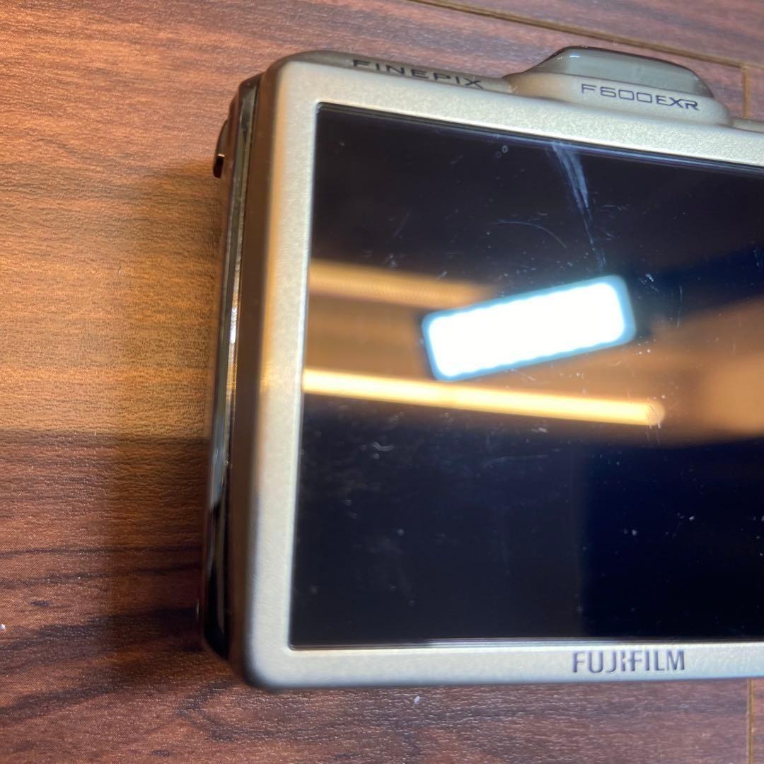 FUJIFILM FinePix F600 EXR デジカメ 4638