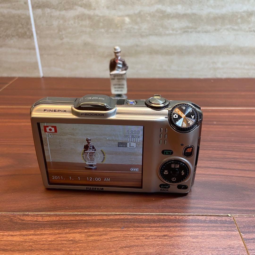 FUJIFILM FinePix F600 EXR デジカメ 4638