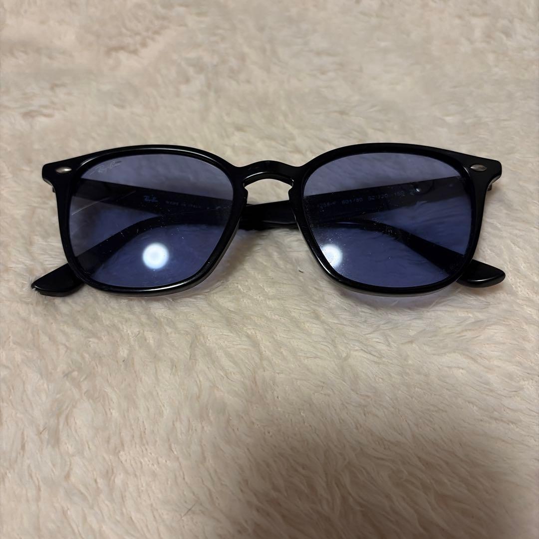 Ray-Ban RB 4258-F ブラック サングラス