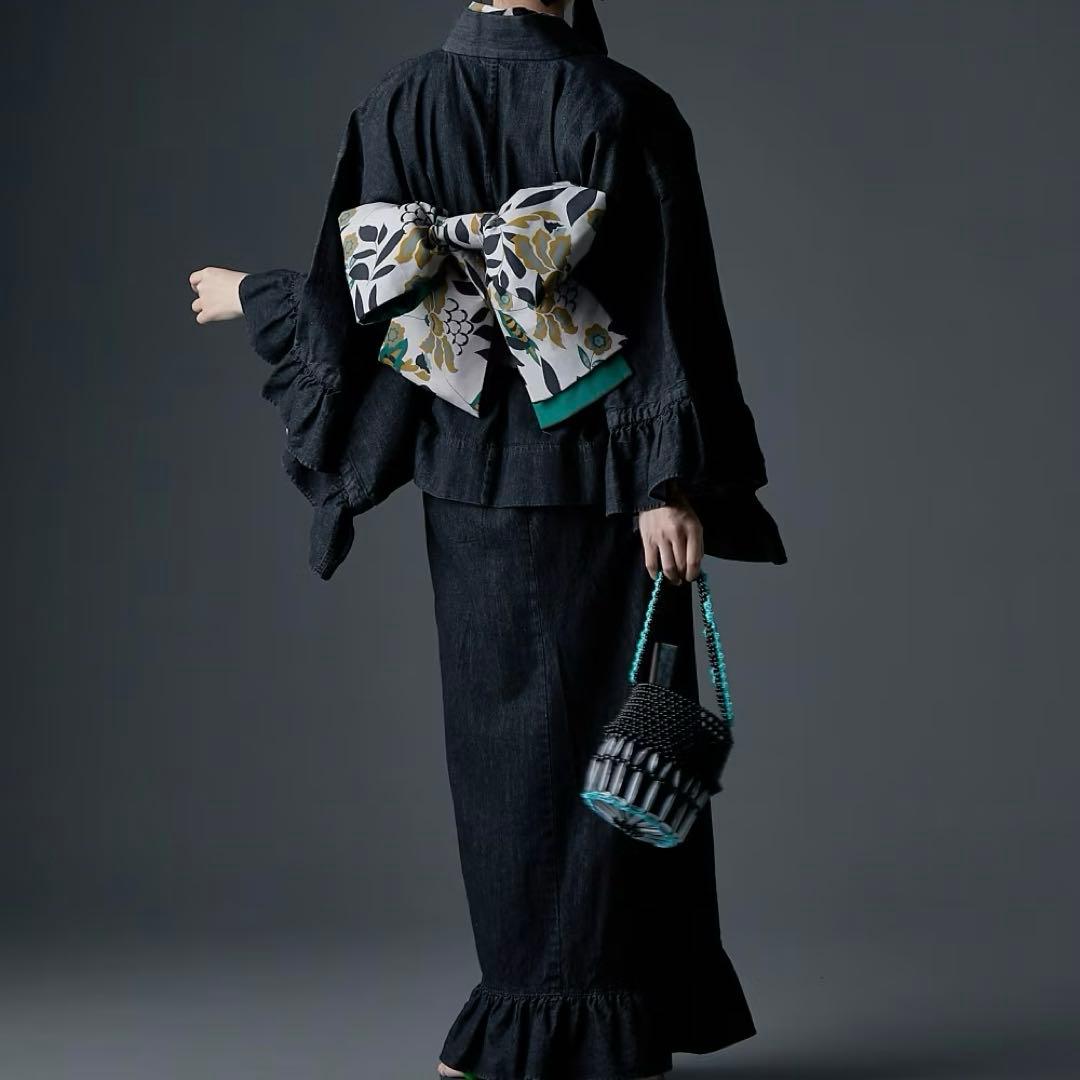 本日値下げ激レア高見え❣️綿100％デニム浴衣(花柄半襟付き) GEVS.＋帯付き