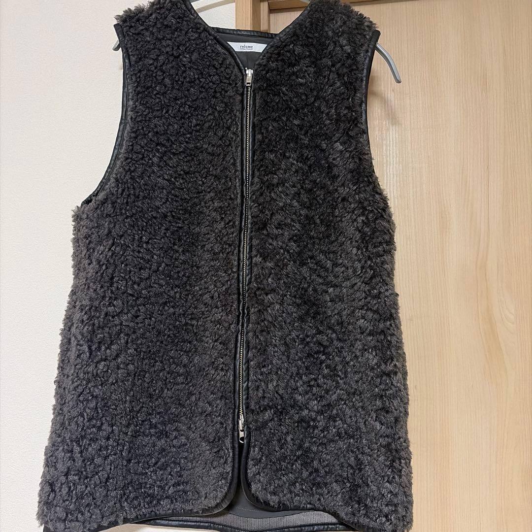 シープフェイクファージップベスト　チャコールグレー