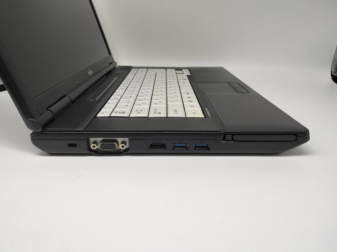 【FUJITSU】爆速 Core i7/新品SSD128GBノートパソコン B2