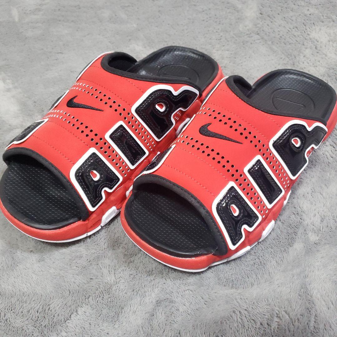 【試着のみ】NIKE　モアテン　スライド　28cm　赤　黒　ブルズ