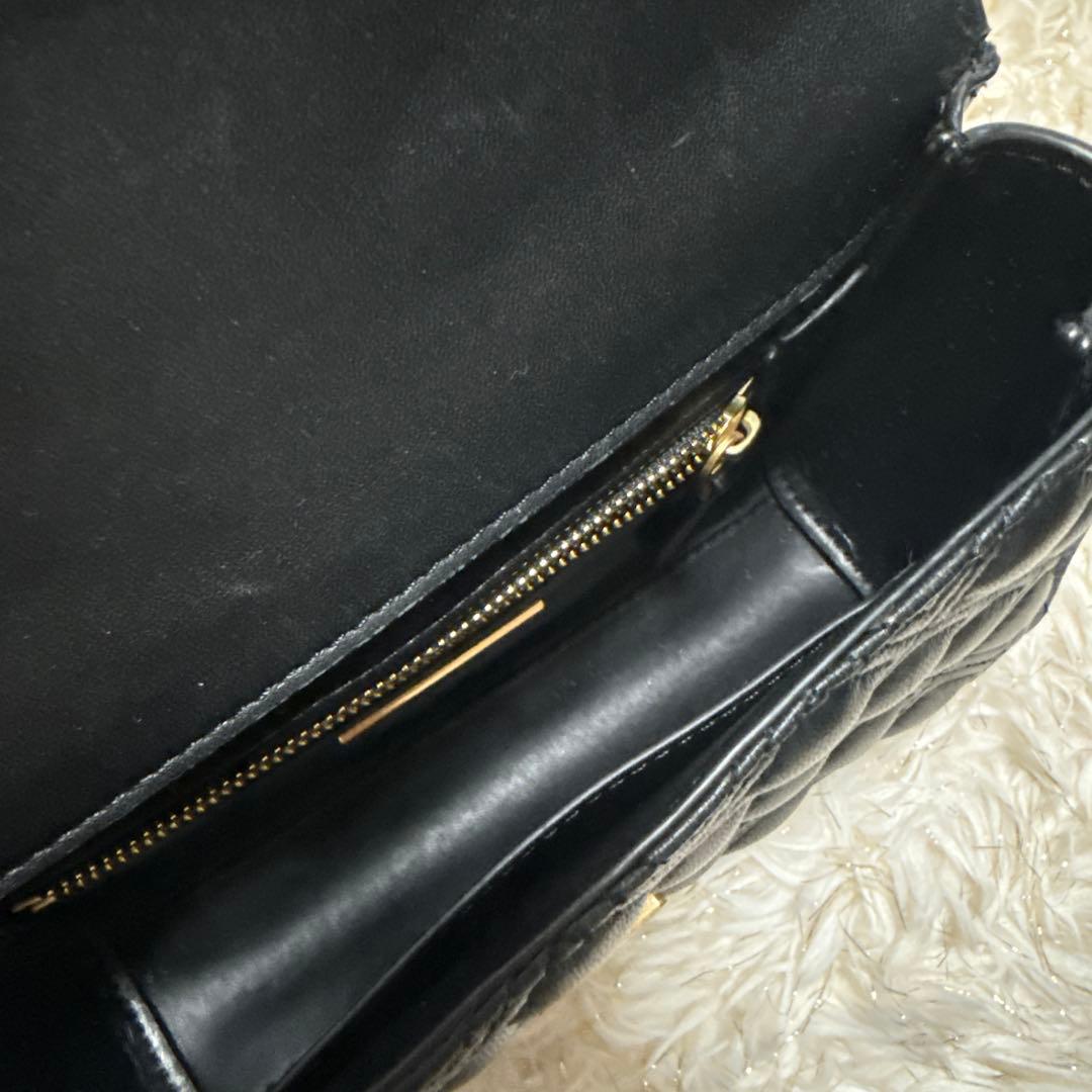 トリーバーチ　キルティング クロスボディ ゴールドチェーン ブラック