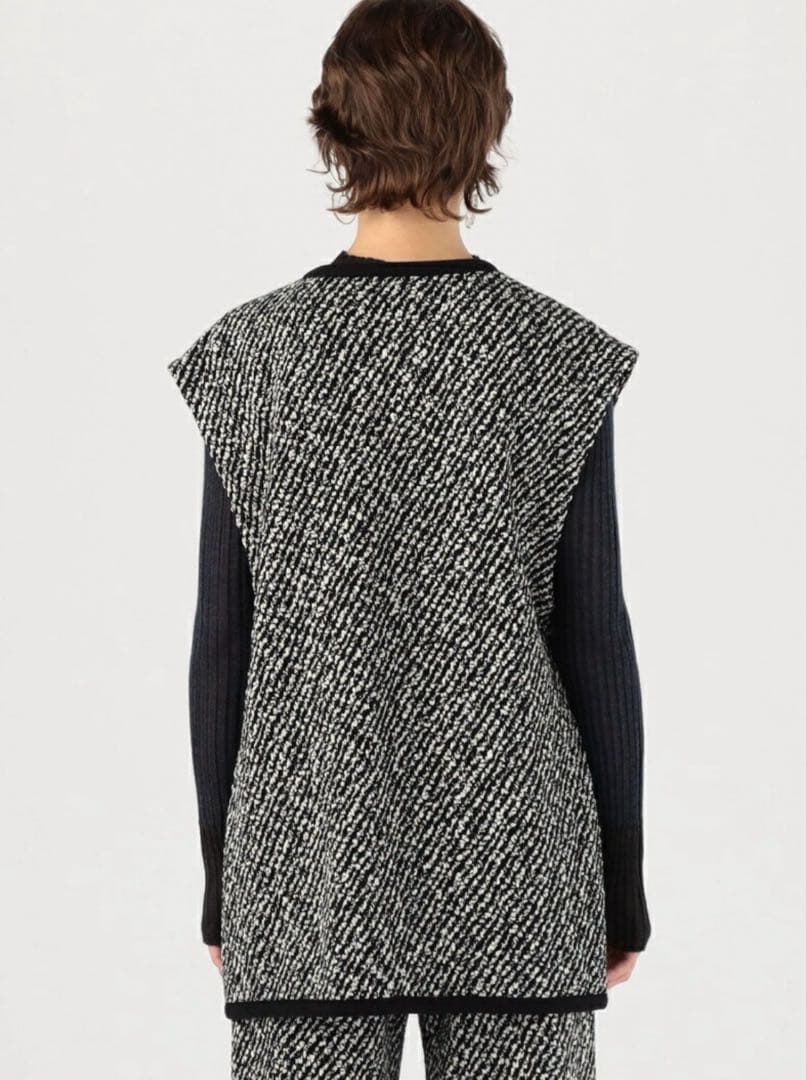 インレーカルゼ フロントオープンジレ DES PRES トゥモローランド