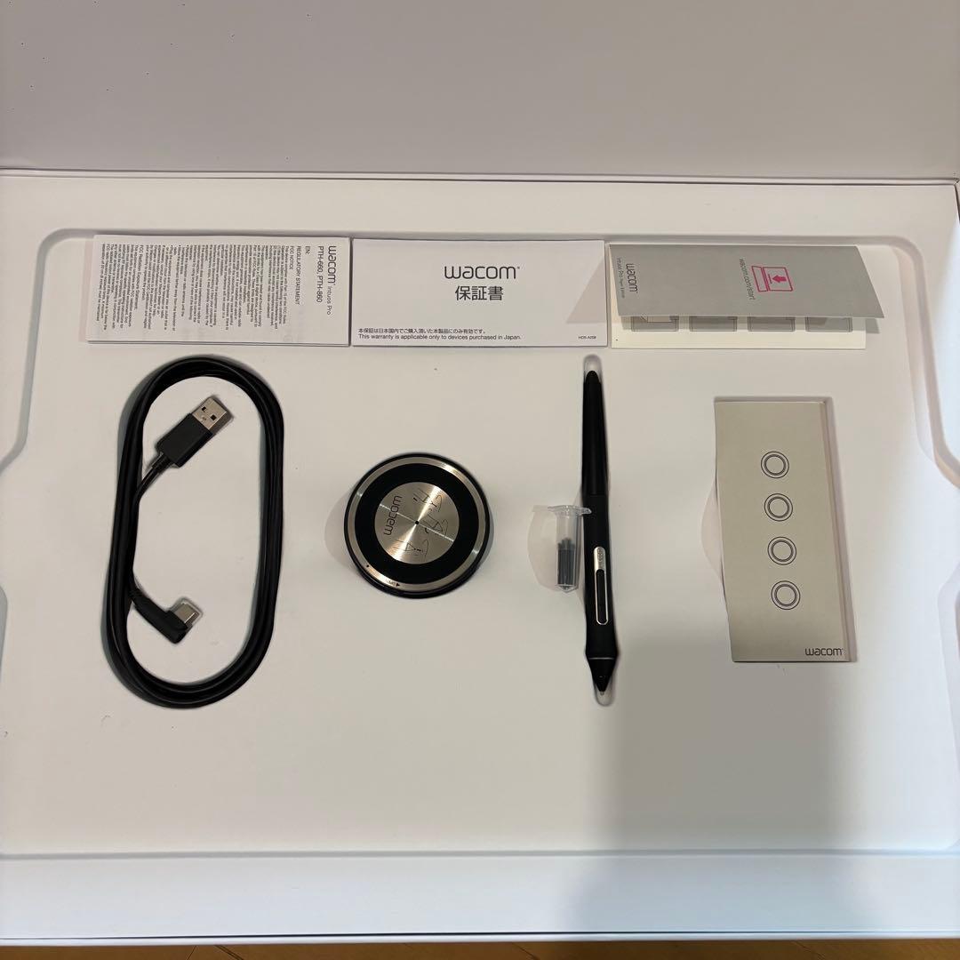 美品 Wacom Intuos Pro Paper Edition Lサイズ