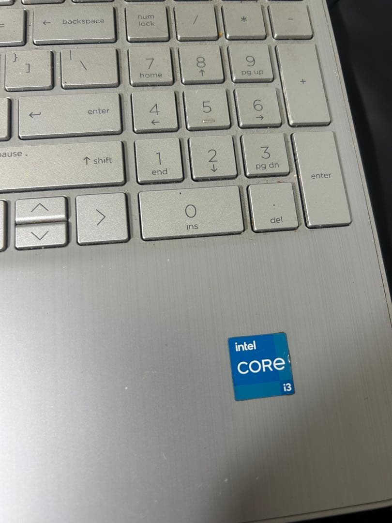 HP シルバー ノートPC スリムデザイン