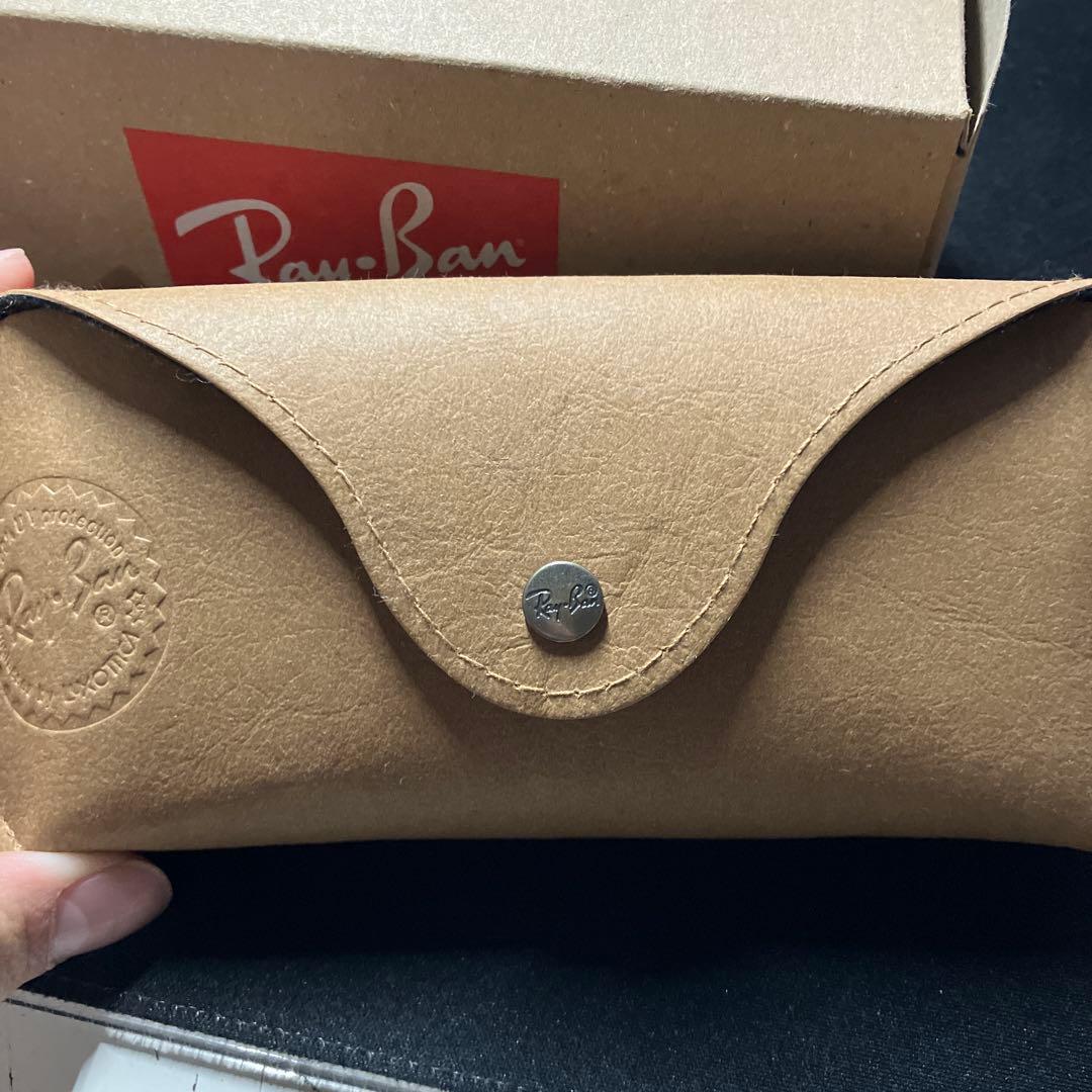 ★極美品　Ray-Ban　ブラックサングラス　付属品完備