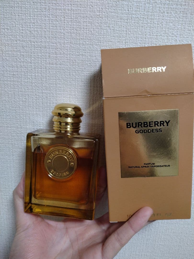 Burberry Goddess 100ml パルファム ゴールドボックス