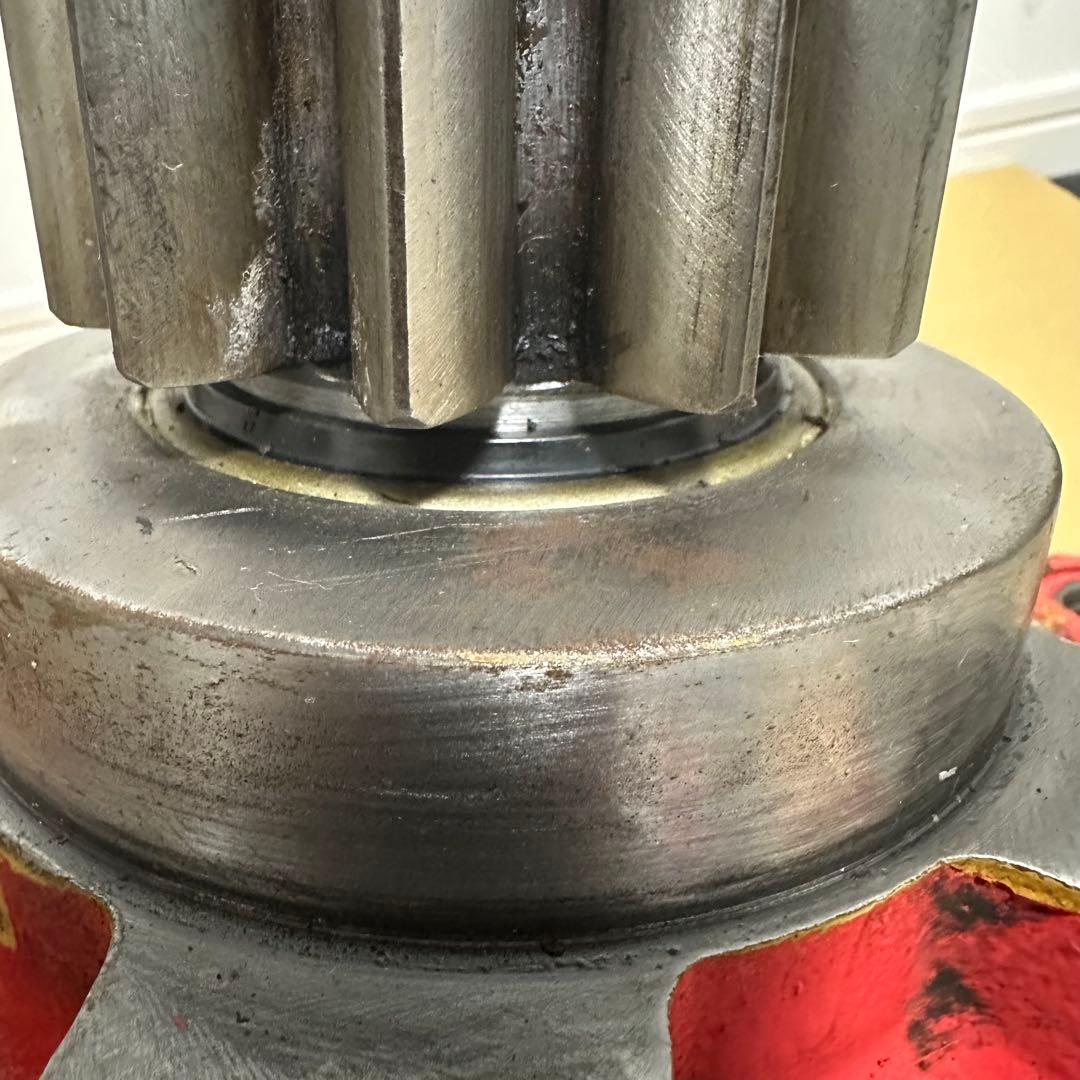 ユニック　クレーン　旋回減速機　オーバーホール済み