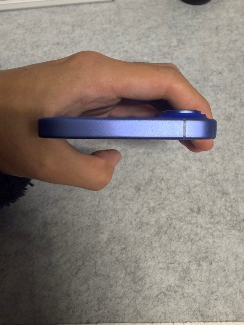 まりApple iPhone 16/128 ウルトラマリン本体