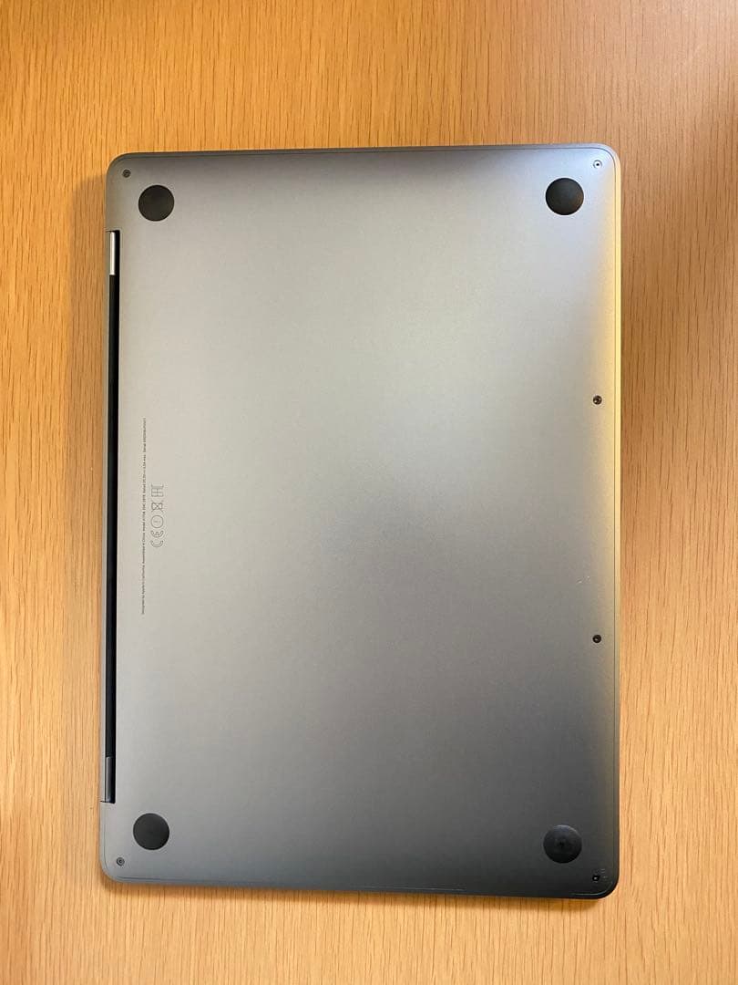 美品 MacBook Pro 13インチ 指紋認証、タッチパネル /箱有り