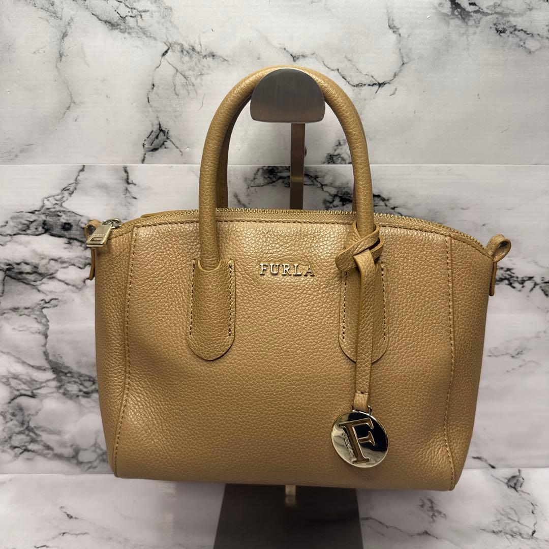 (未使用品)大人気、フルラ、テッサ、2wayバッグ、オールレザー、シボ革、人気色