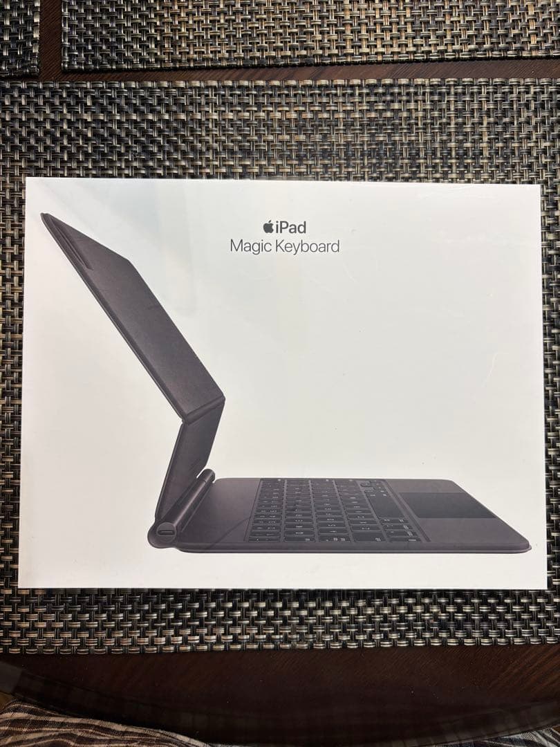 キーボード iPad magic keyboard