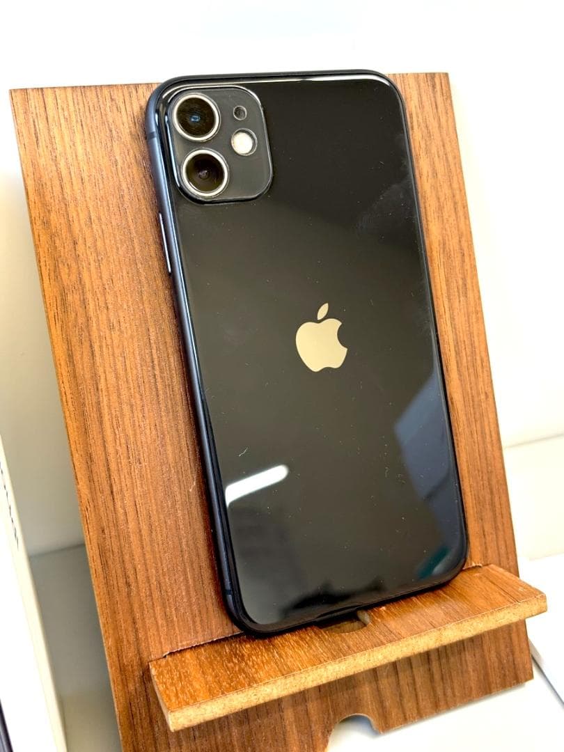 Apple iPhone11 64GB バッテリー79％　充電器・ケーブル付き