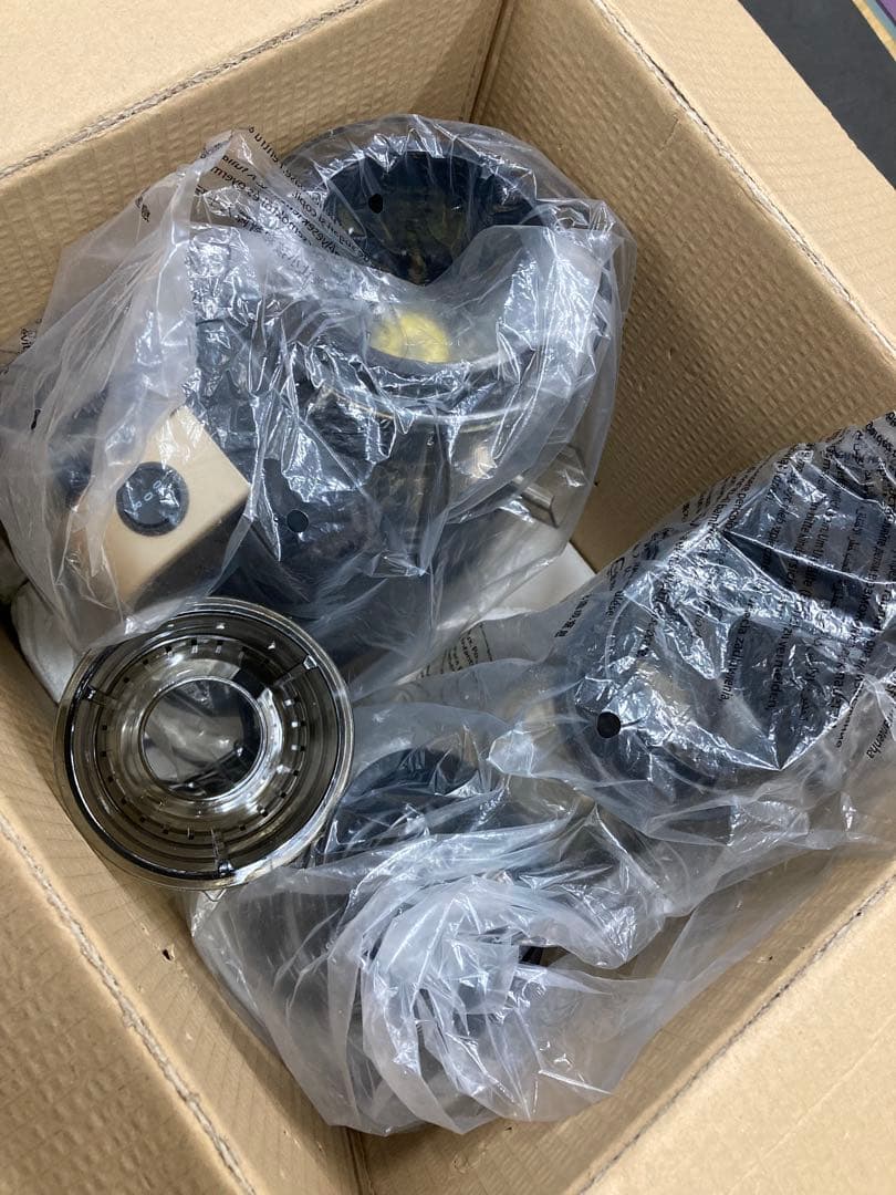 スロージューサー 7CM大口径 まるごと投入　静音 ミキサー 1000ml