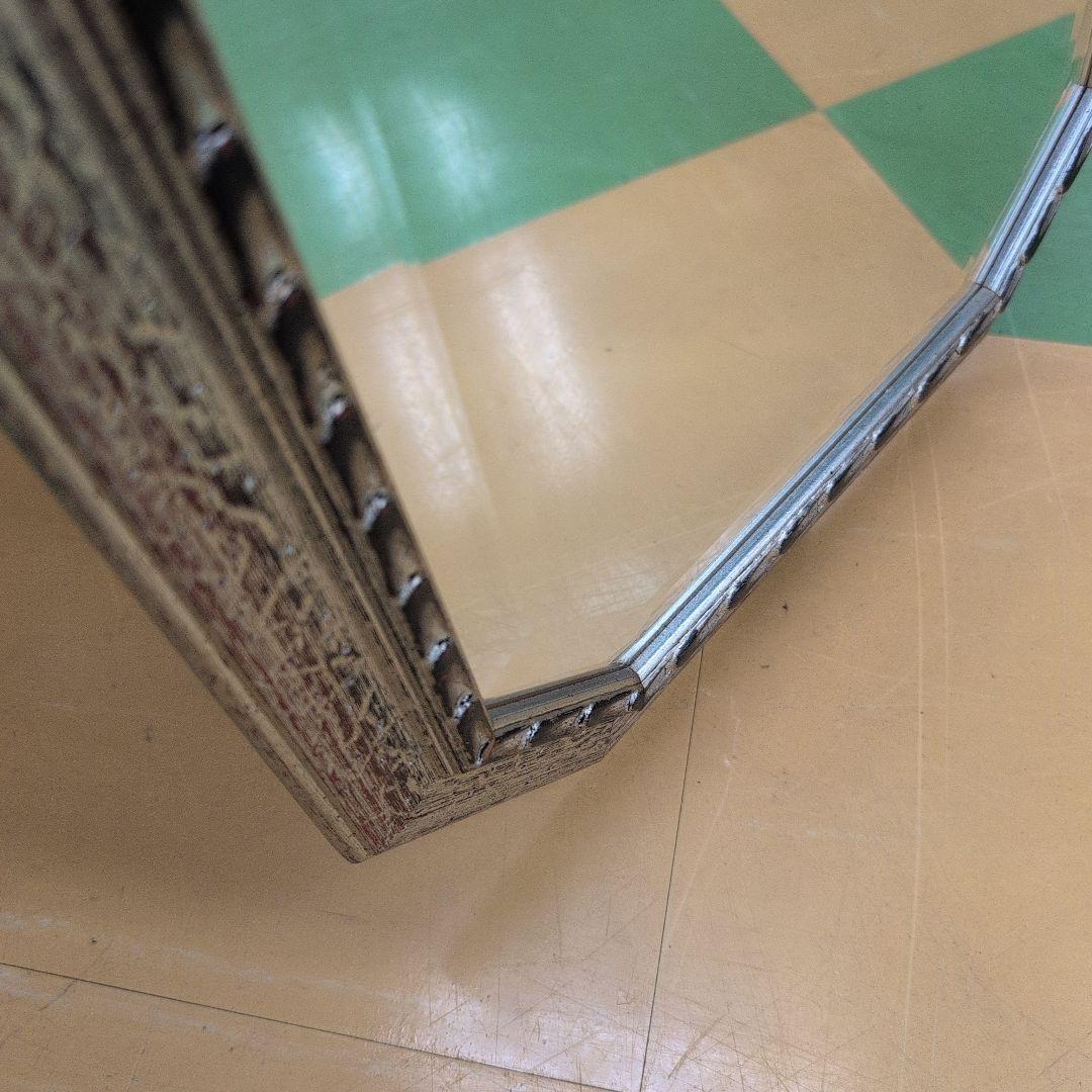 装飾的な木製スタンドミラー 大きめ