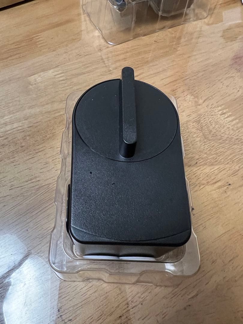 新品未使用　Sesame3 & モジュール2 （本体×3 モジュール×1）