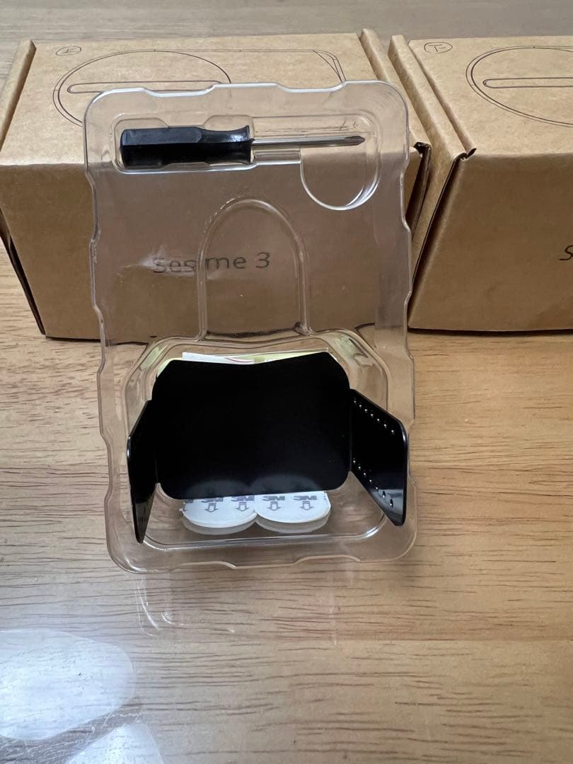 新品未使用　Sesame3 & モジュール2 （本体×3 モジュール×1）