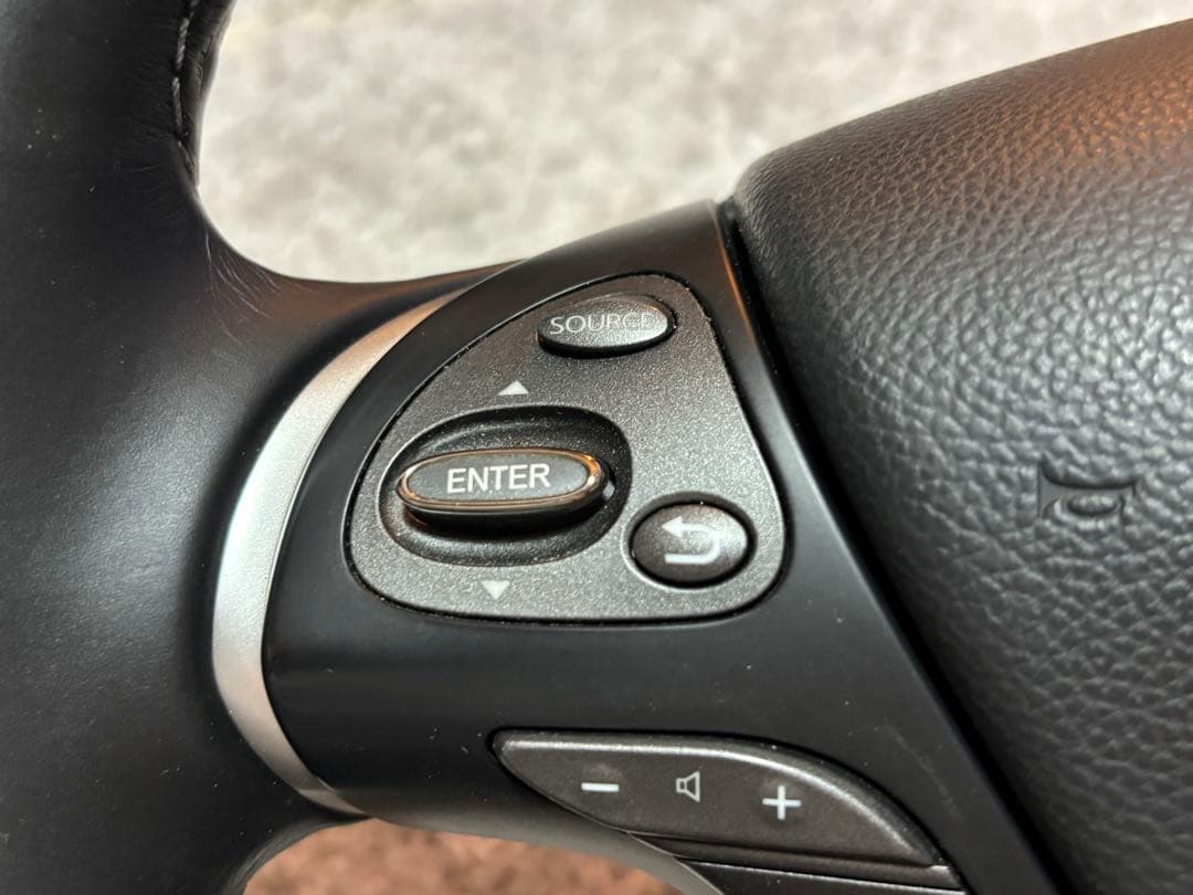 Y51 フーガ純正ステアリング　シーマハイブリッド共有　業者リペア済み