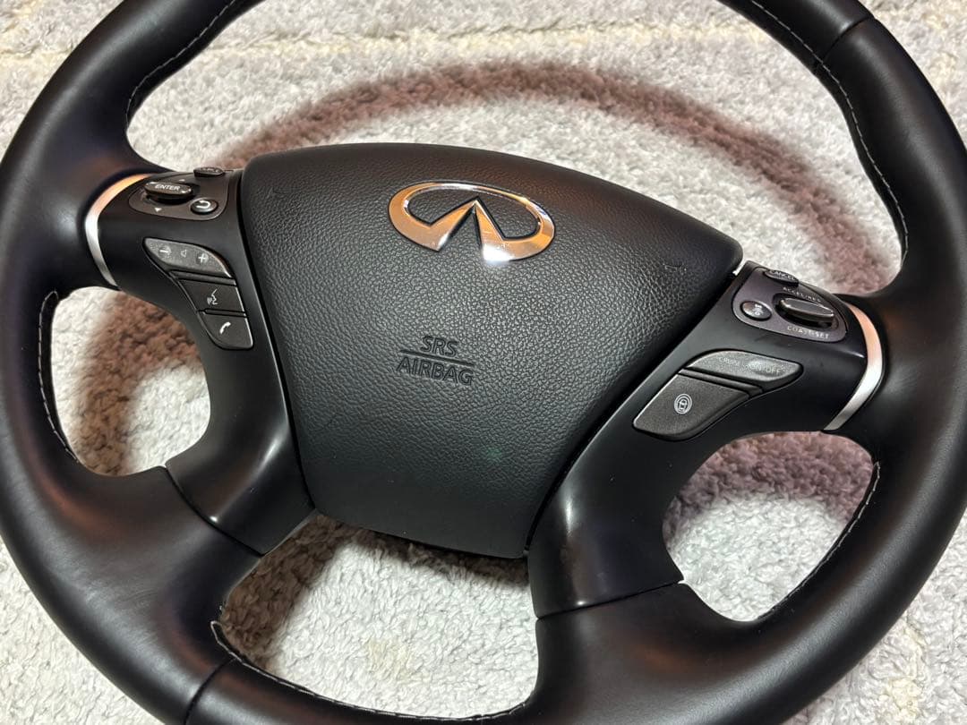 Y51 フーガ純正ステアリング　シーマハイブリッド共有　業者リペア済み