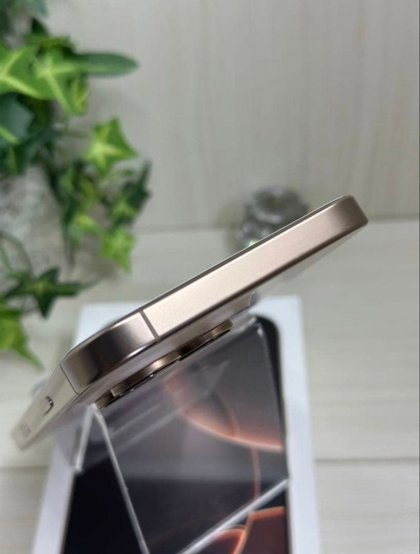 ✨iPhone 16 Pro Max 256GB デザートチタニウム✨100％