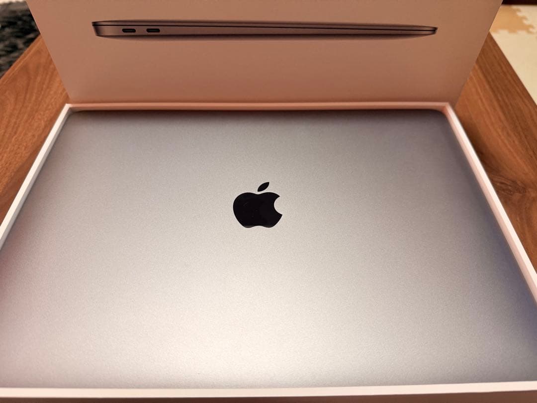 13インチMacBookAir グレー 8GB 2018 充放電回数260