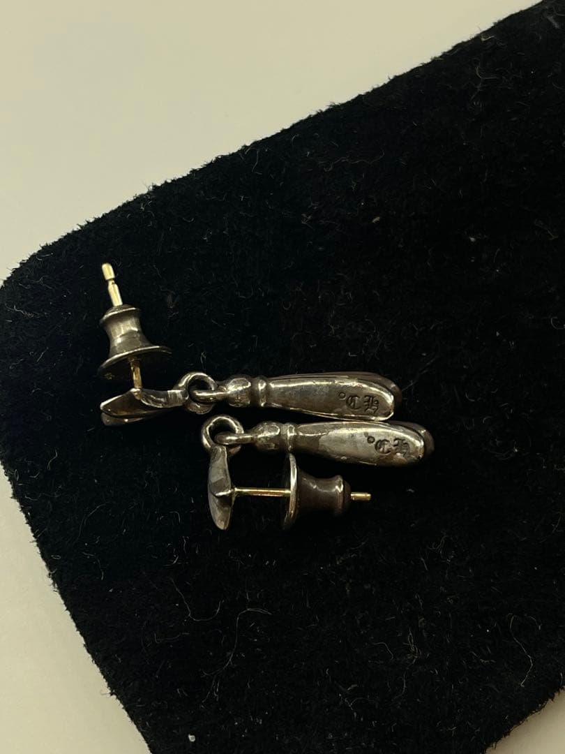 クロムハーツ　クロステイルピアス