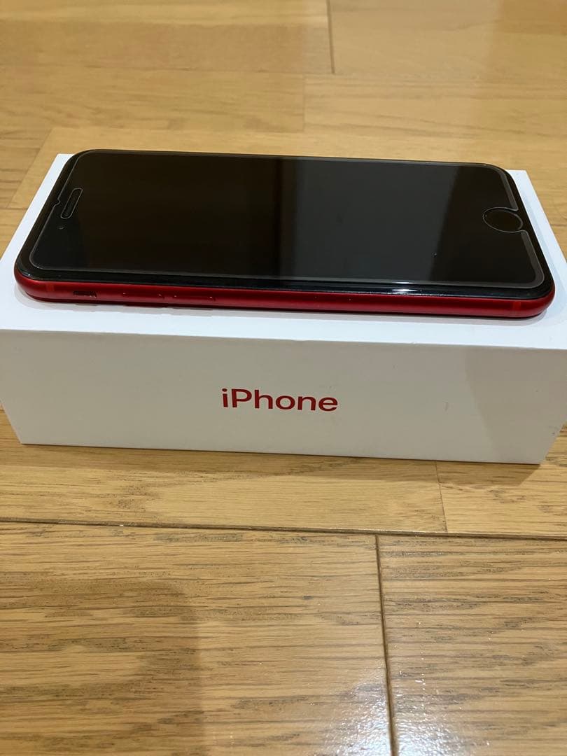 iPhone8レッド64G