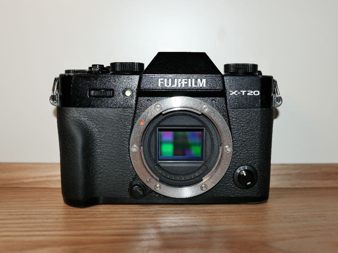 【値下げしました】Fujifilm X-T20 ミラーレス一眼 ブラック