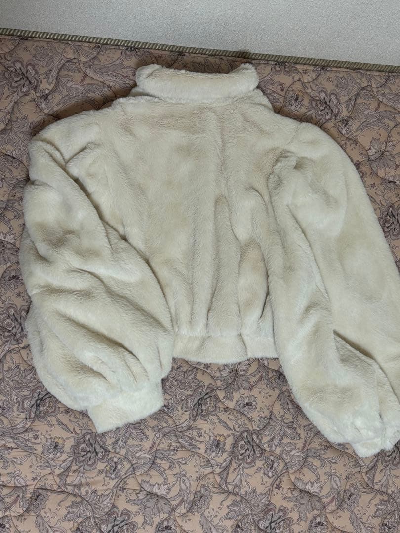 Tnewties トゥエンティーズ　口の中はマシュマロでいっぱい　アウター