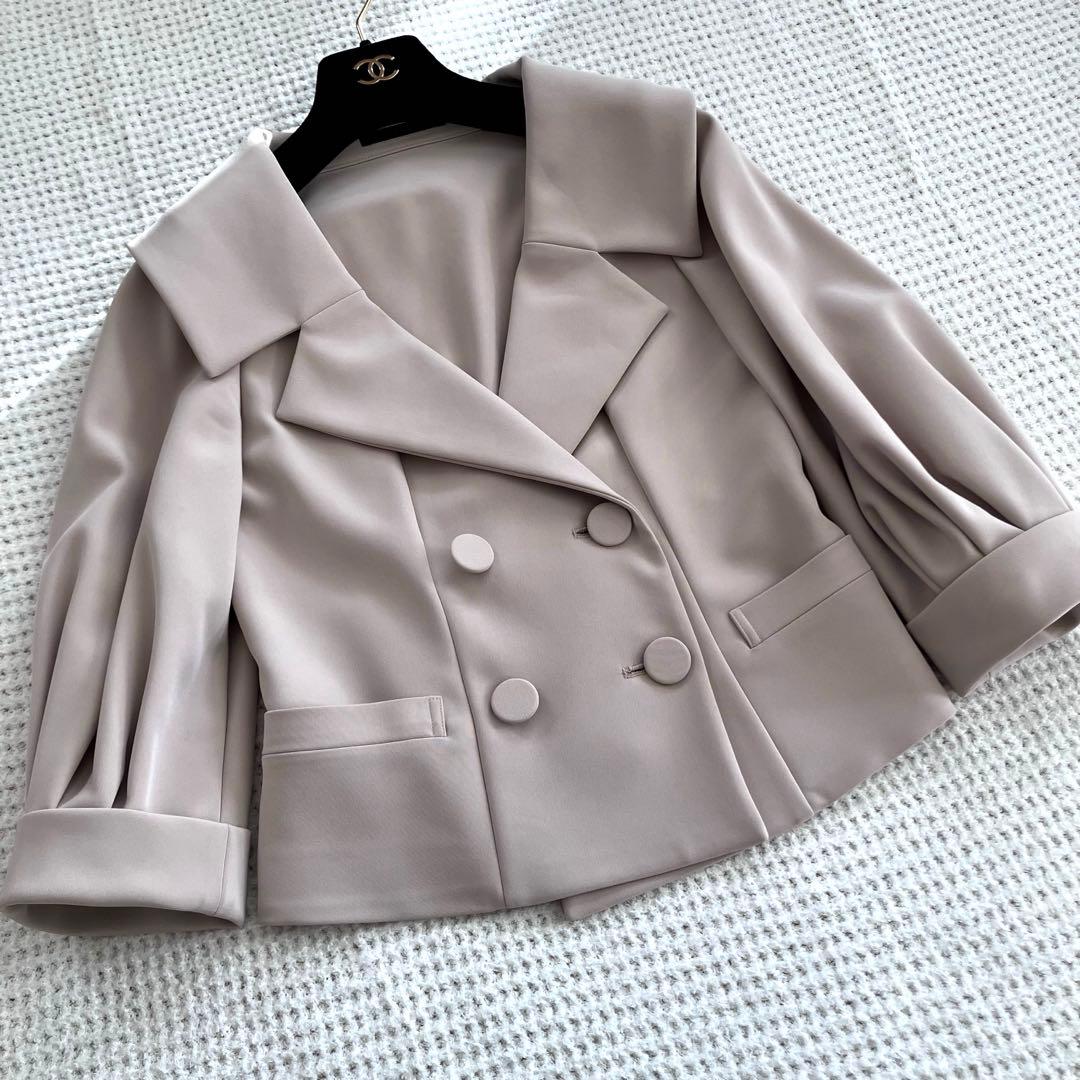 美品FOXEY NEWYORK★ビックカラージャケット★ベージュ★サイズ38