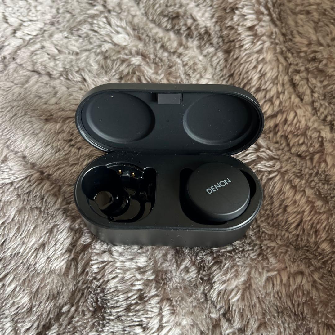 DENON PerL ワイヤレスイヤホン ブラック 充電ケース付　片耳のみ(右)