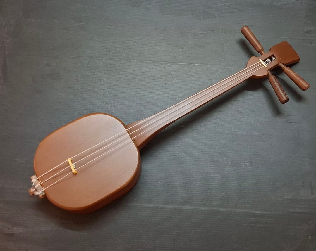 な*べ様 ASOVIVA(アソビバ)ナチュラルウッド三線ＭＩＮＩ★沖縄/インテリ