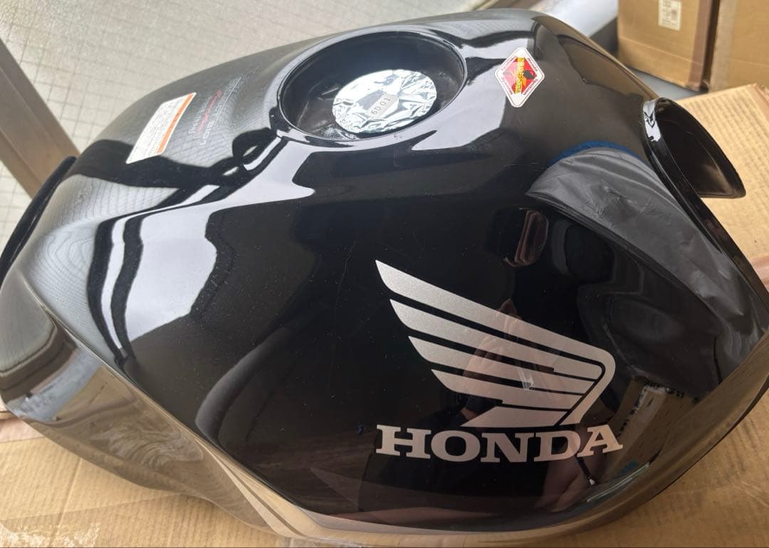 HONDA CB1300 SC54ブラック タンク