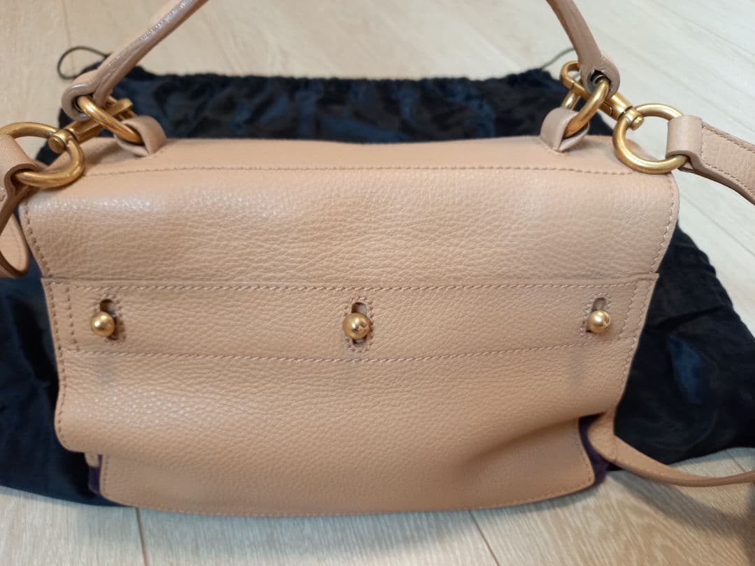 ル*フ様 サンローランミューズトゥミニ ベージュ