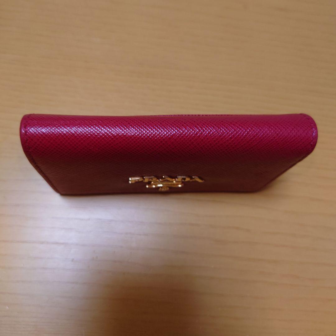 PRADA レッド 名刺入れ